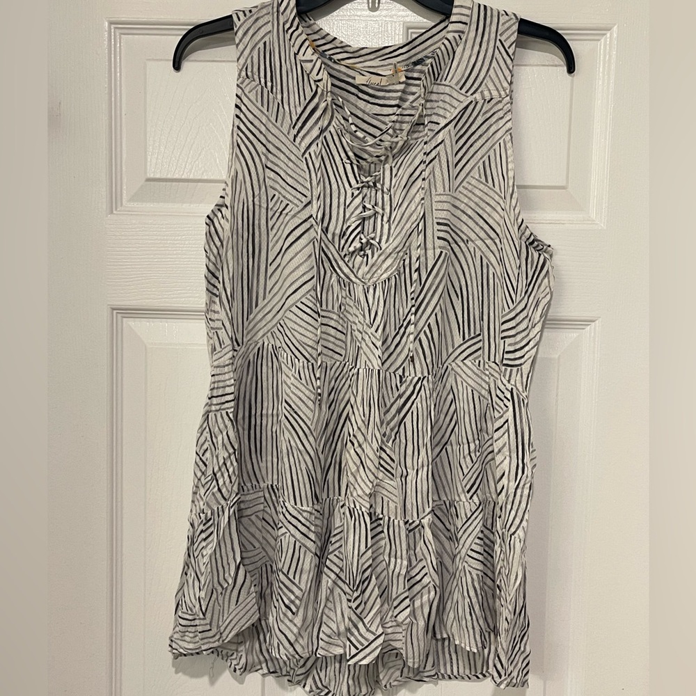 Anthropologie Blouse. Size 4. Minimal wear.